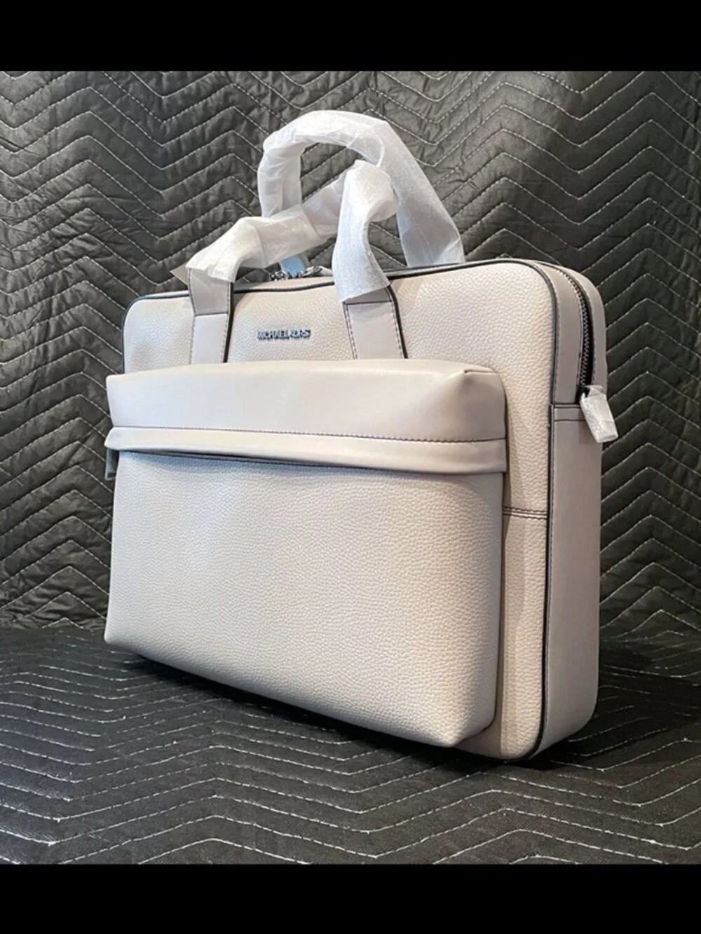 NEW Michael Kors Pacey Medium Pebbled Leather Pocket Briefcase – Pearl Grey